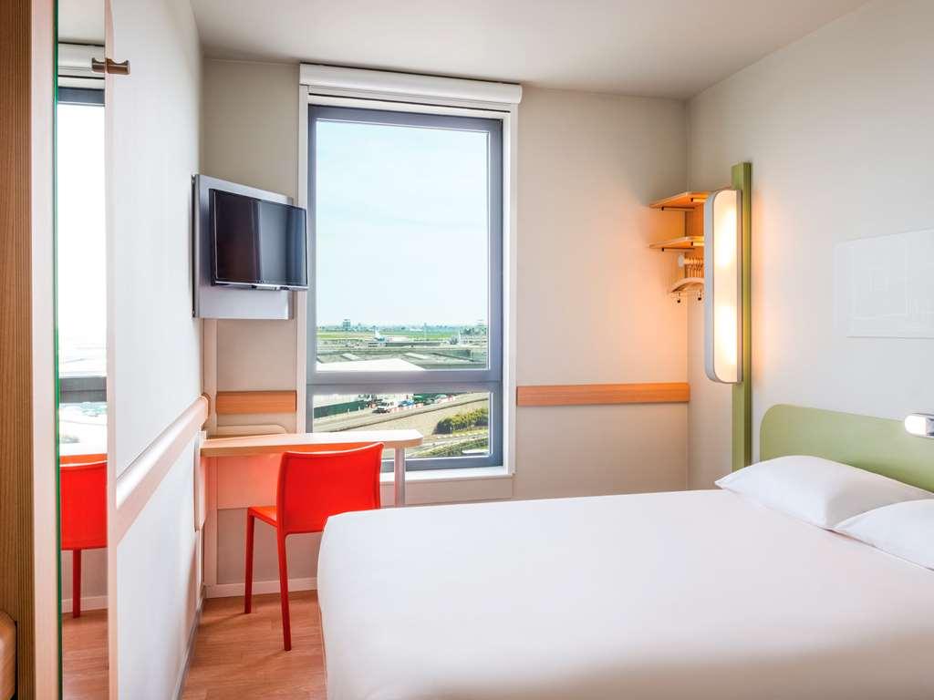 Ibis Budget Paris Coeur D'Orly Airport Hotell Rum bild